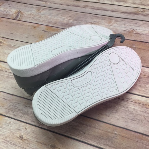 Basic Editions | Simple Grey sneakers - Picture 5 of 5