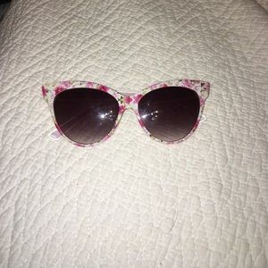Floral Cat Eye Sunglasses