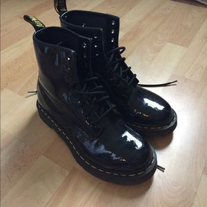 Patent leather Dr. Martens 1460 boot, size 7