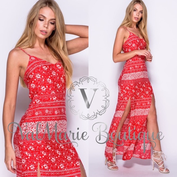 📍LAST 1📍Red Paisley handkerchief  maxi dress - Picture 2 of 8