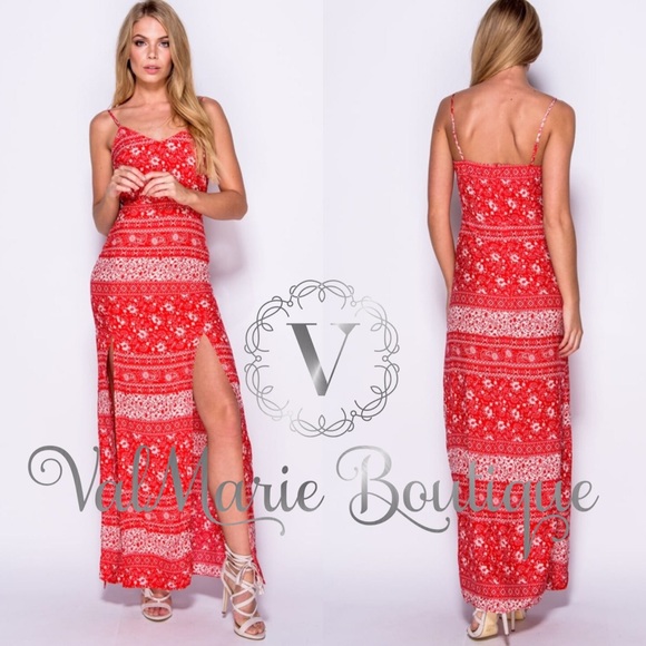 📍LAST 1📍Red Paisley handkerchief  maxi dress - Picture 3 of 8