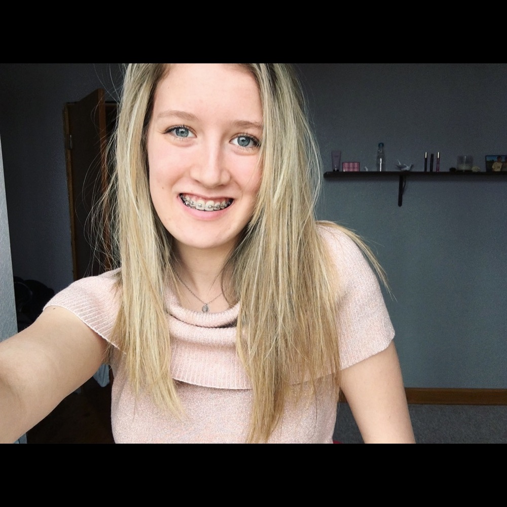 Meet your Posher, Vanessa