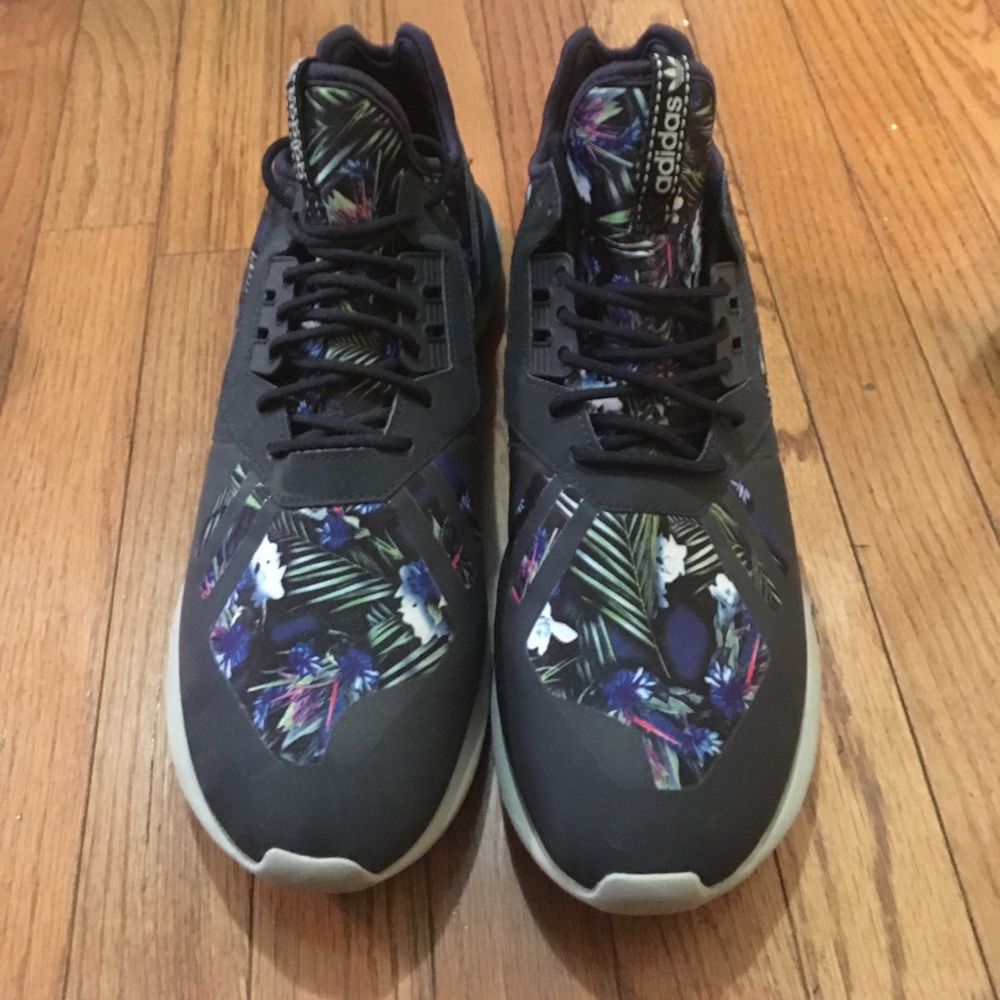 Adidas Tubular- Flower pattern