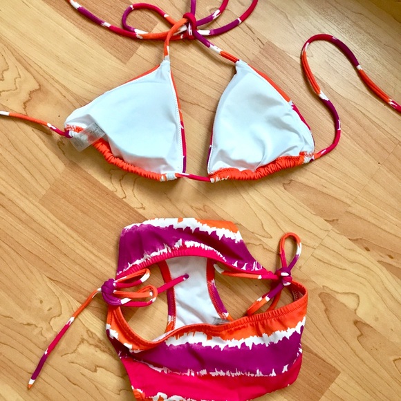 Victoria's Secret Tie Dye String Bikini - Picture 6 of 6