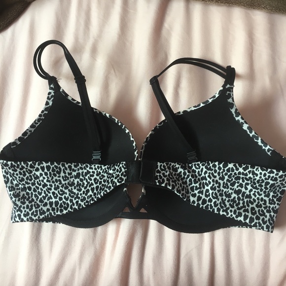 Victoria's Secret 34C leopard print bra - Picture 4 of 5