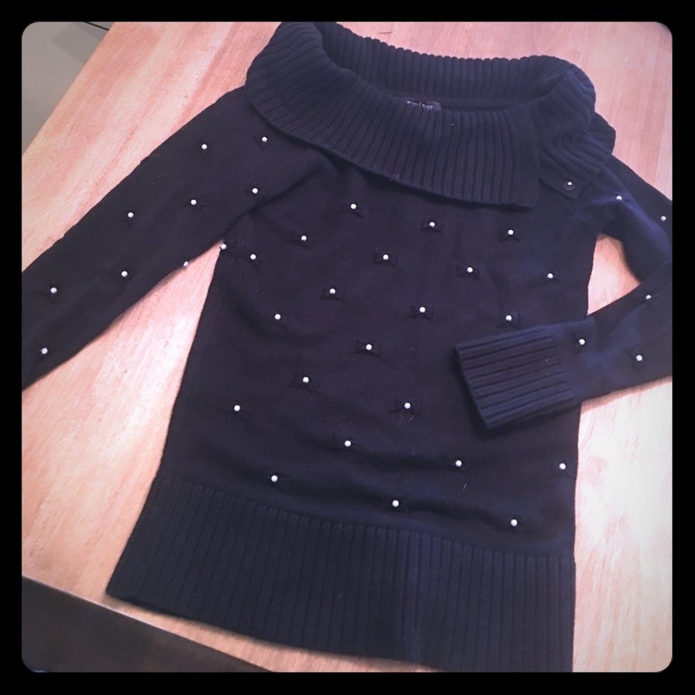 White House | Black Market Cowl Neck Sweatee