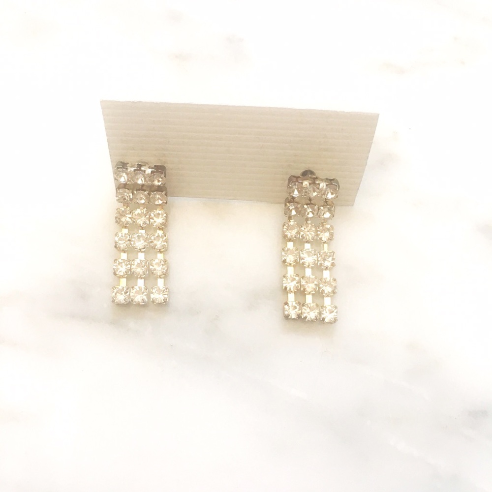NWOT rhinestone dangling earrings
