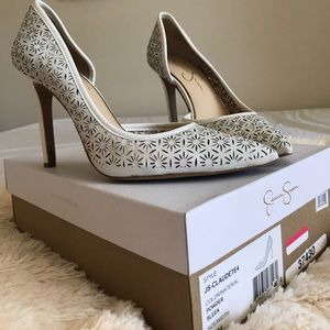 🎀SOLD!🎀 Jessica Simpson Eyelet Heels