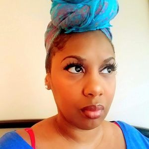 Meet your Posher, Shenay