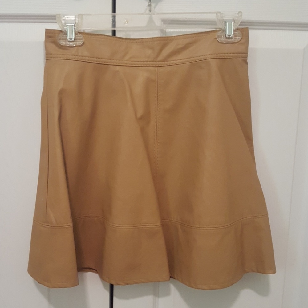 Adorable leather skirt!!