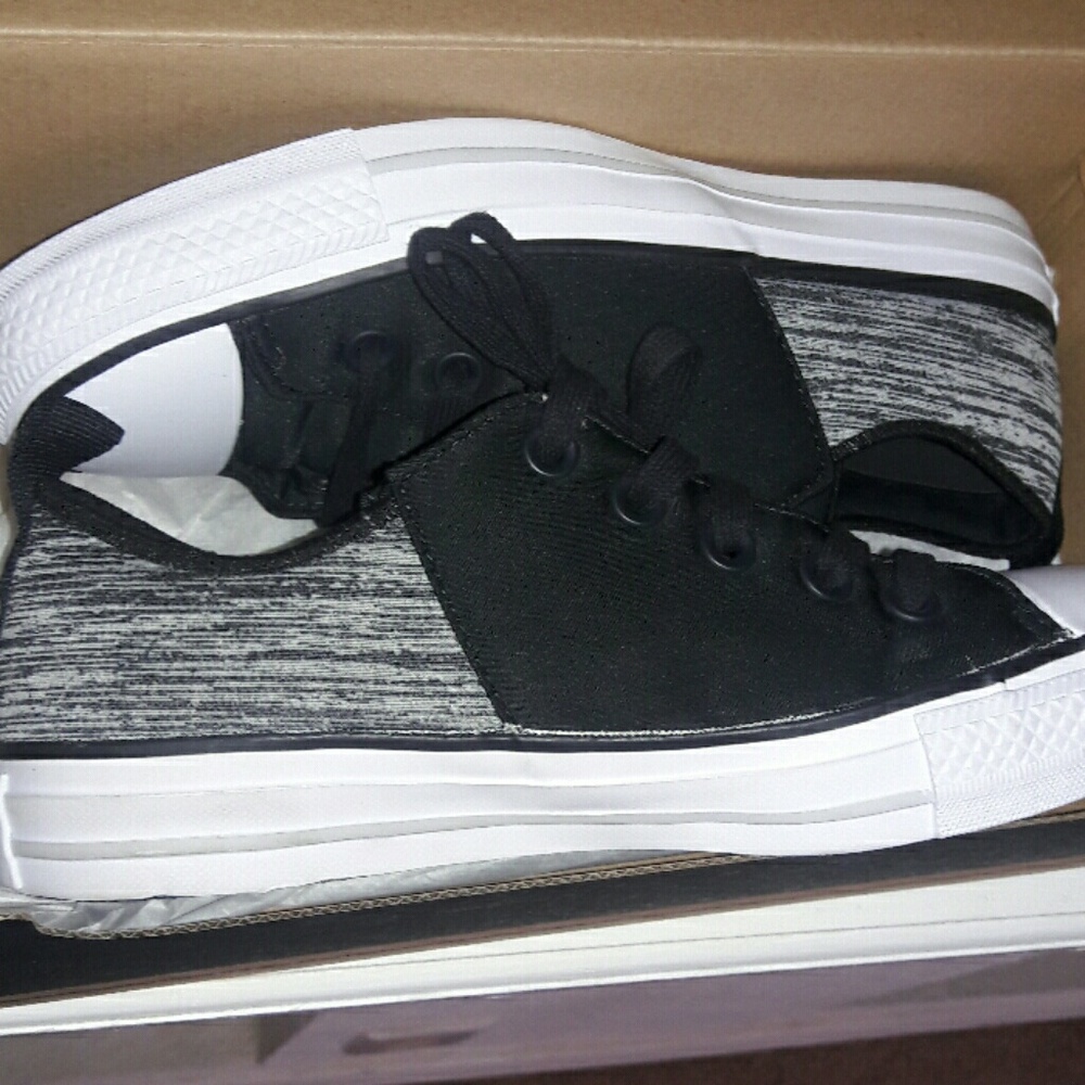 Converse Black and Grey unisex brand new - Picture 2 of 4