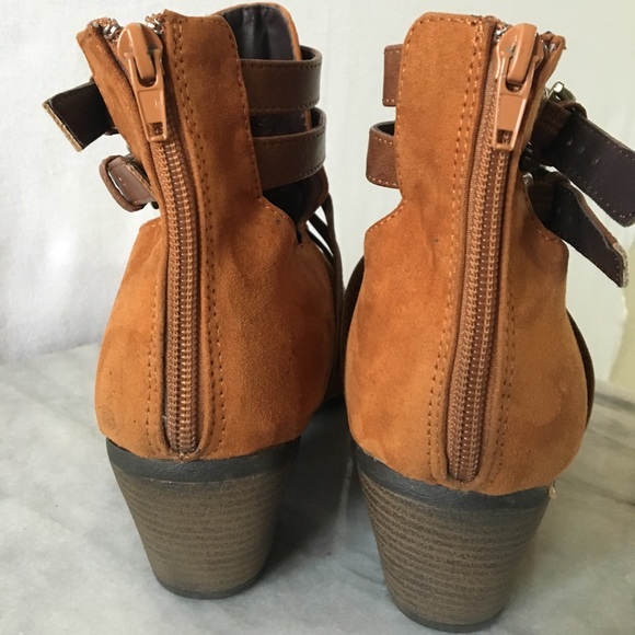 QuPid Cut oUt strApPy anKle bo0t FIrM! - Picture 4 of 10