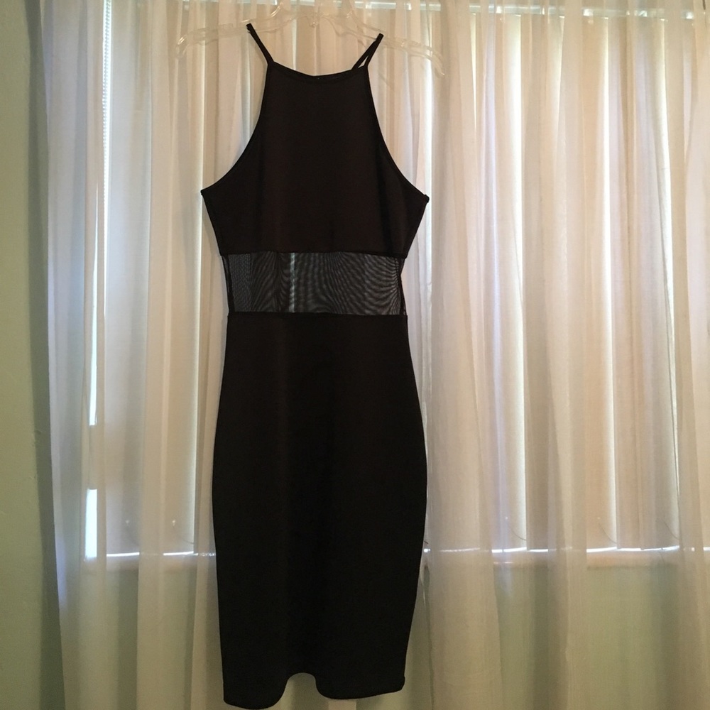 LITTLE BLACK NUMBER-Forever 21 Black Bodycon Dress