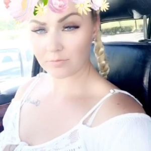 Meet your Posher, Corrine