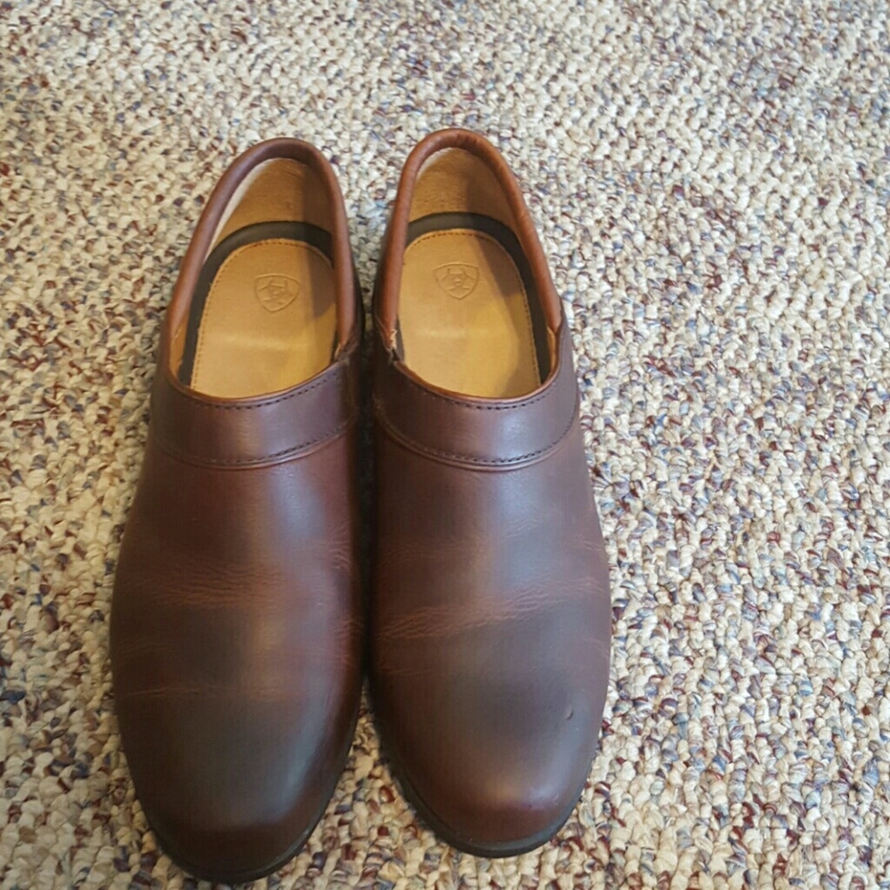 Ariat shoes