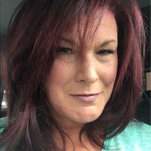 Meet your Posher, Corinne