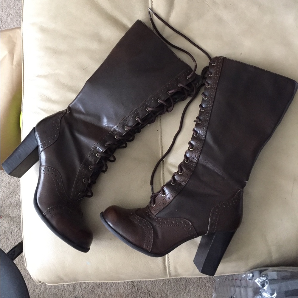 Mudd knee high boots with heel