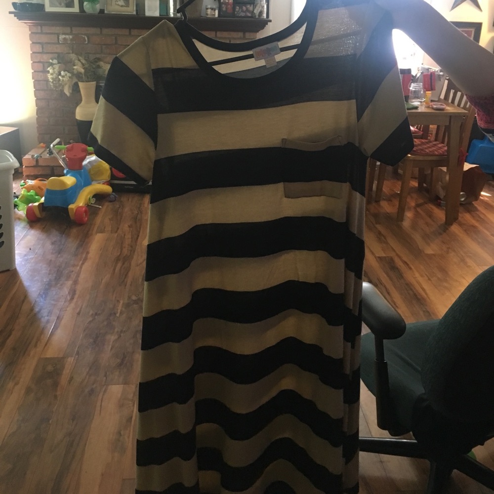XXS Carly dress LulaRoe