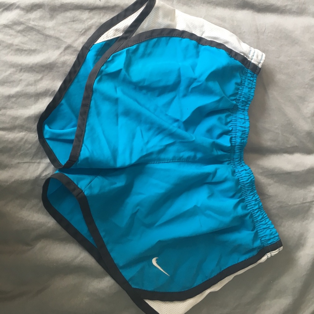 FINAL PRICE!! 📌 Dri-fit Nike shorts small