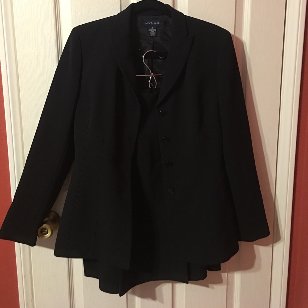 Ann Taylor skirt suit set