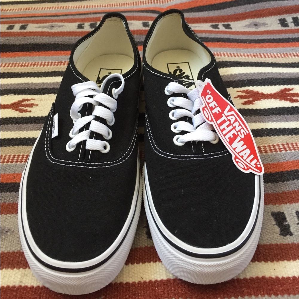 Brand new Authentic VANS