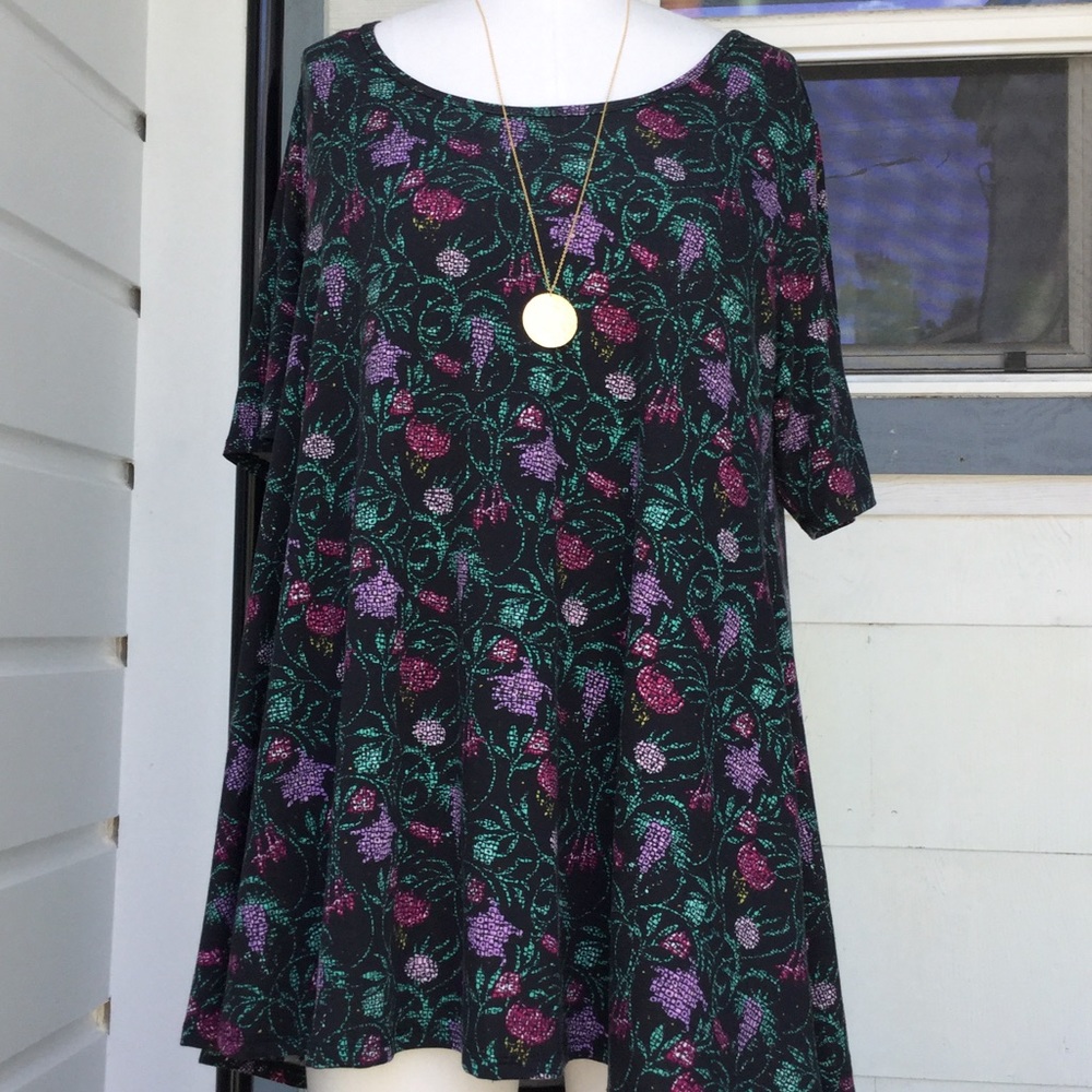 Lularoe Perfect Tee