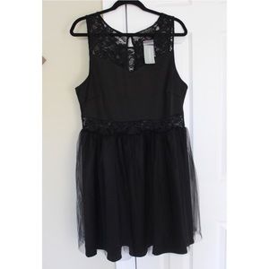 🆕 Forever21 Black Lace & Tulle Cocktail Dress