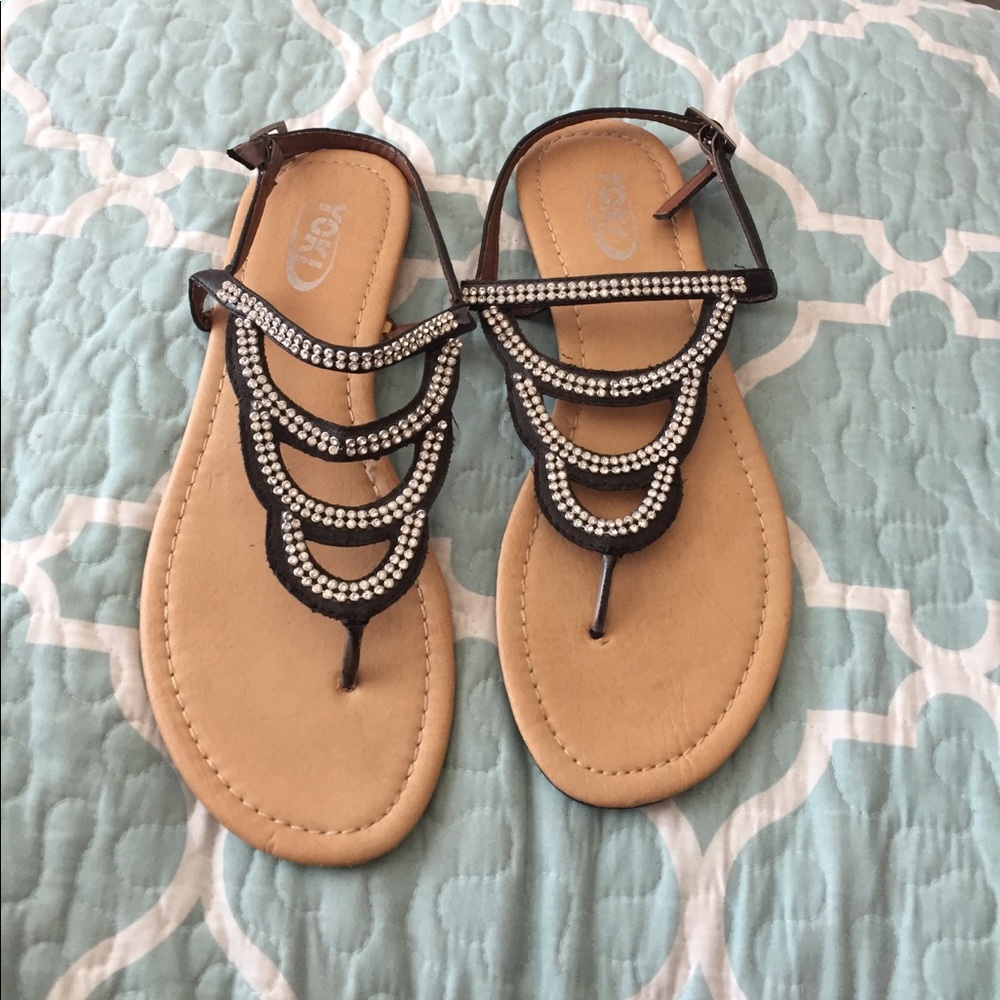 Yoki brown sparkle sandals.
