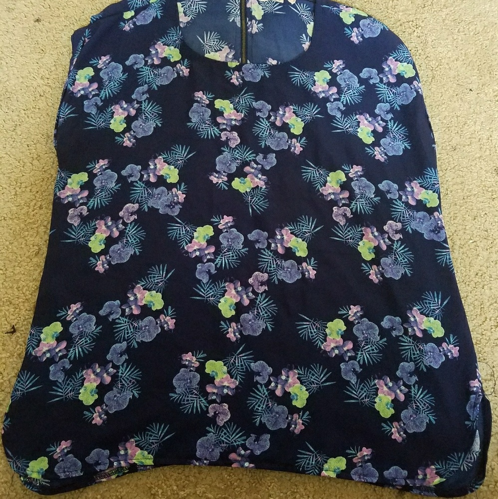 Light weight floral top