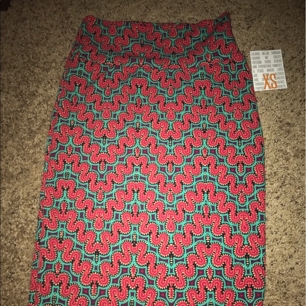 LuLaRoe Cassie