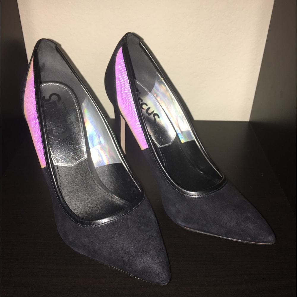 Sam Edelman pumps