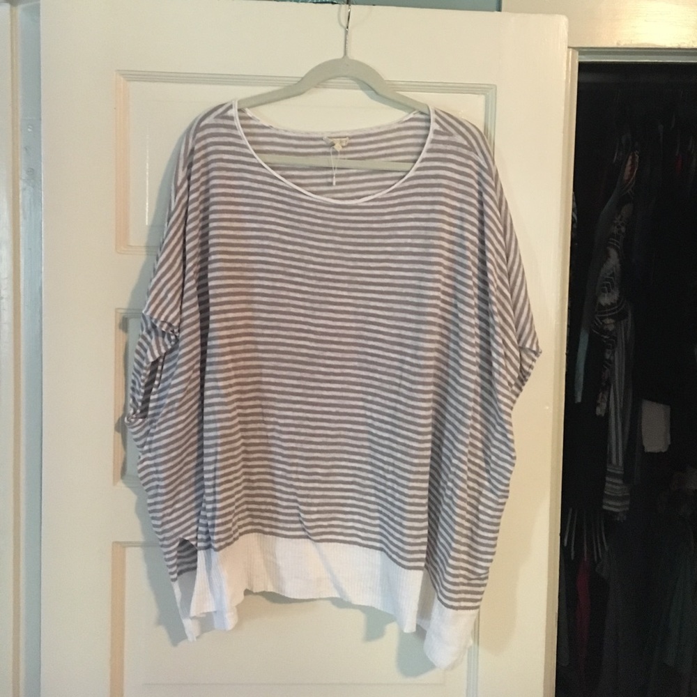 Knit 100% Linen Shadow Sweater/Poncho