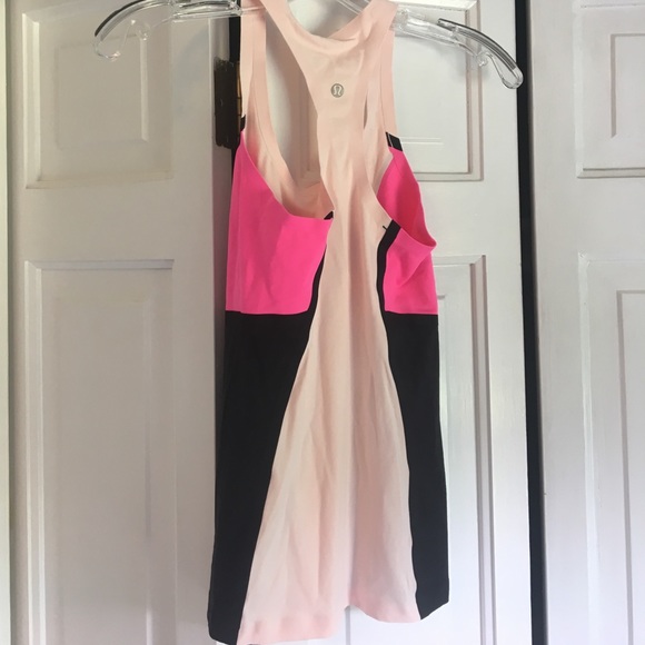 Lulu lemon work out tank - Picture 2 of 2