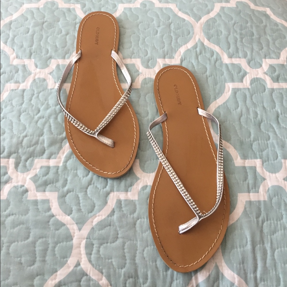 Sliver slide sandals.