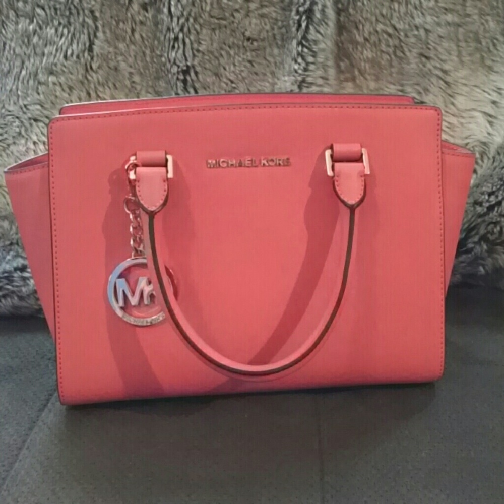 Pink grapefruit (coral) selma Michael Kors bag