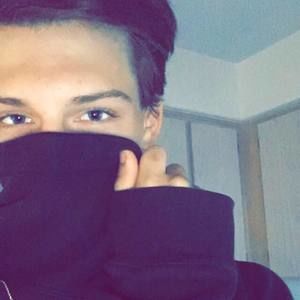 Meet your Posher, Stephen