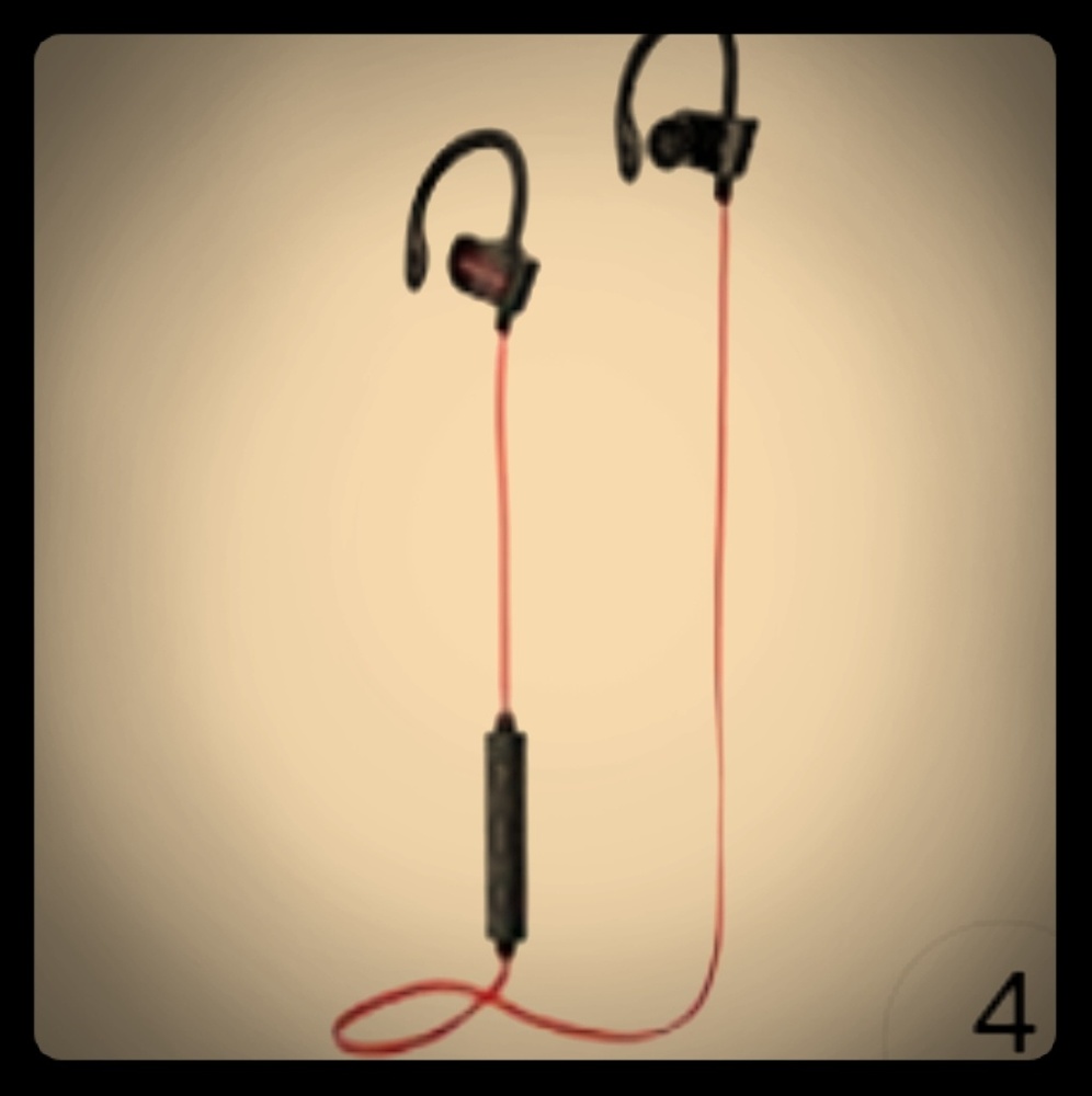 Wireless Bluetooth headphones
