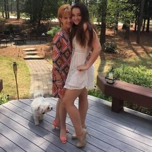 Meet your Posher, Noel