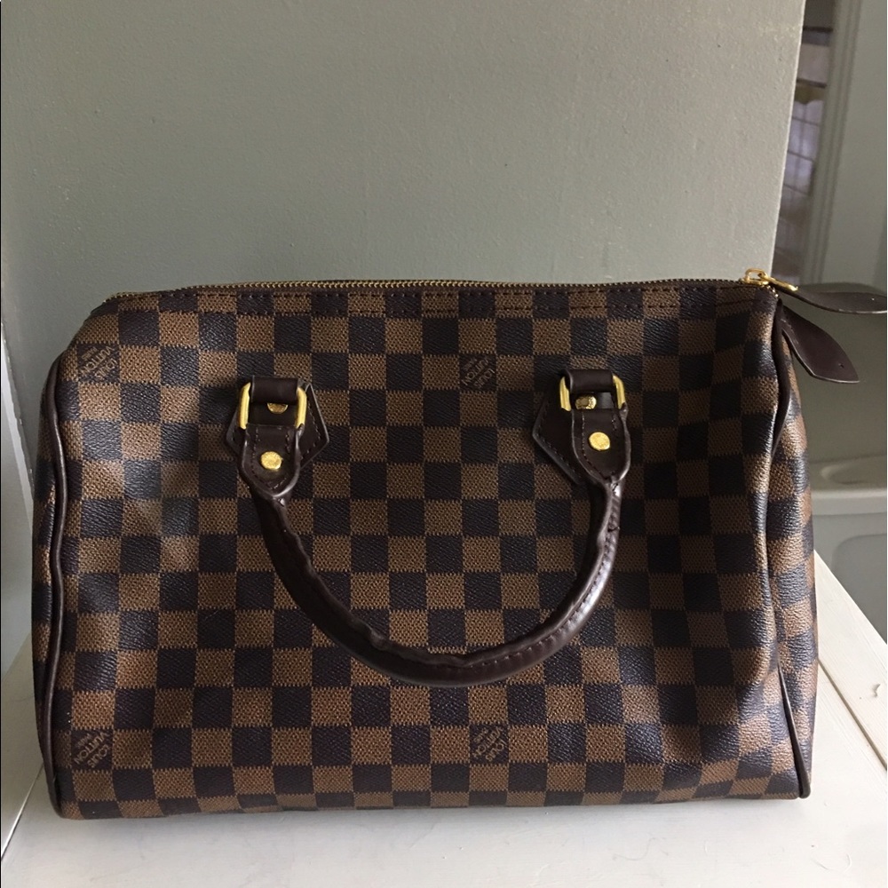 Louis Vuitton speedy