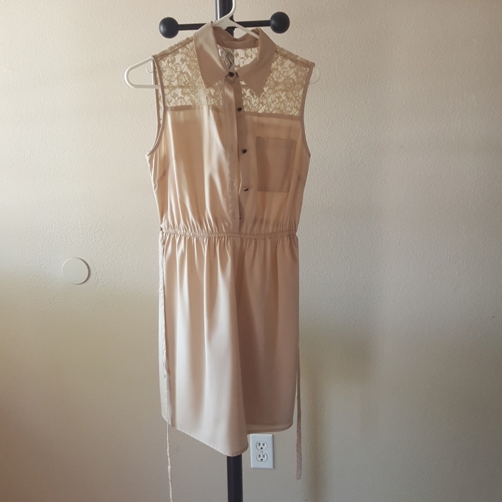 Women's tan button up dress size S