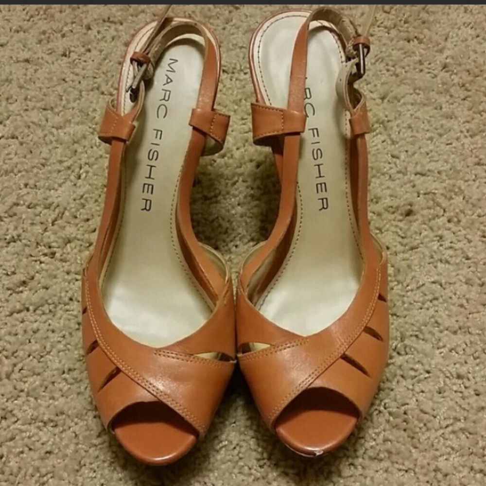 Cute Camel Marc Fisher Peep Toe Heels