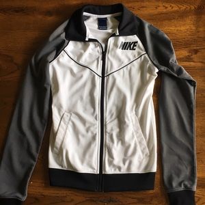 Women's Nike Zip-up Jacket