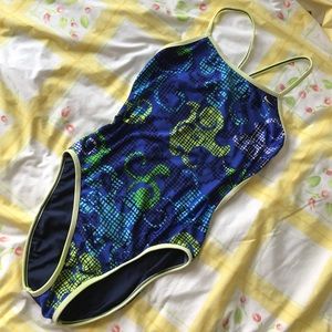 Nike Reversible Sport One-Piece Swimsuit