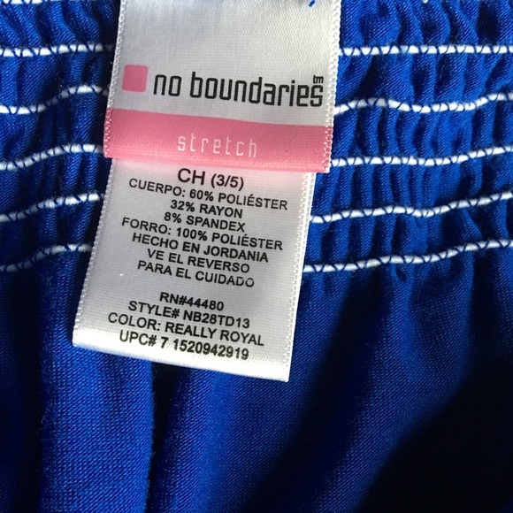 👚No Boundaries top• CH/S/M👚 - Picture 5 of 6