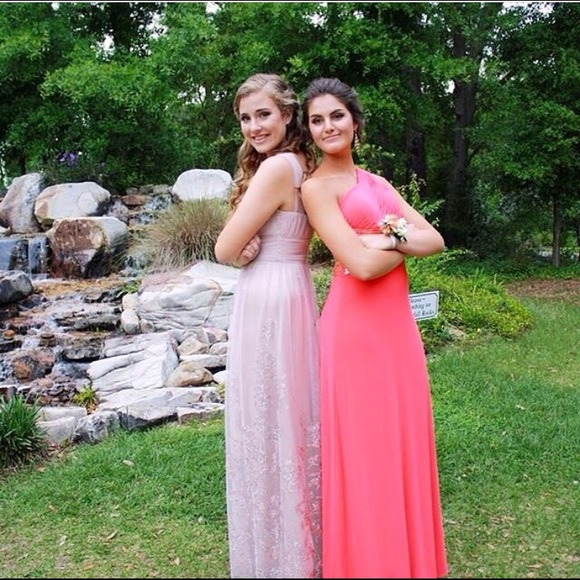 Blush prom dress - Picture 2 of 2