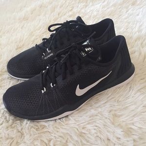 New Nike Flywire Running Shoes