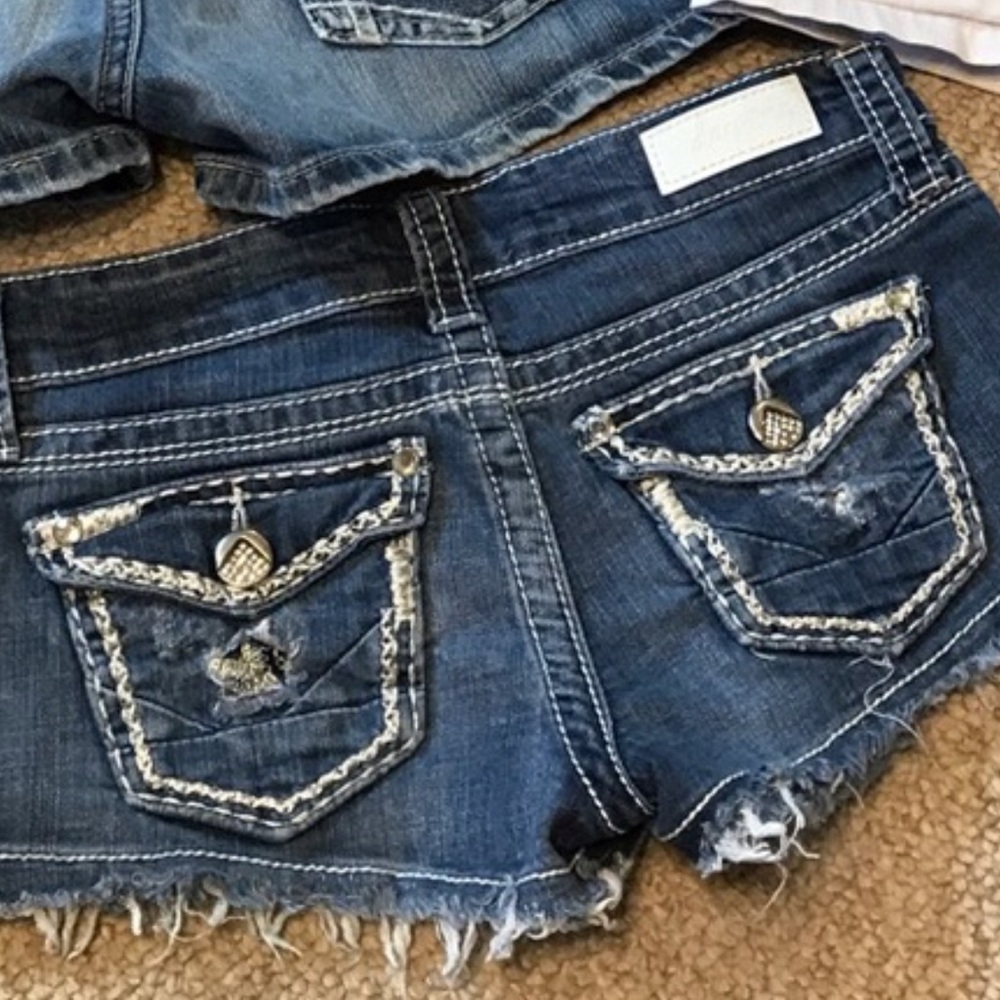 Daytrip Gemini shorts.