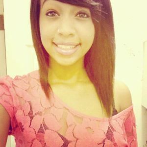 Meet your Posher, Alexis