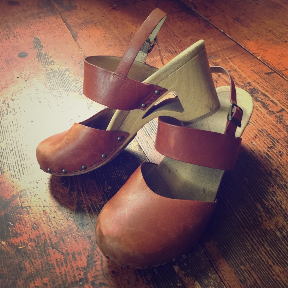 Dansko Thea leather clogs