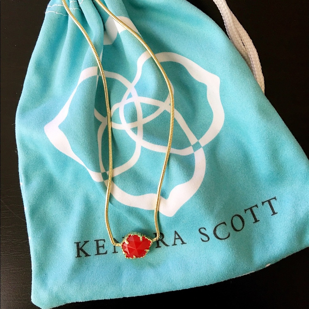 KENDRA SCOTT Mara Necklace (Ruby)